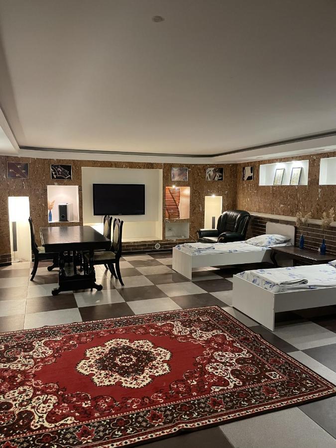 Mang'O Hostel Актау Екстериор снимка