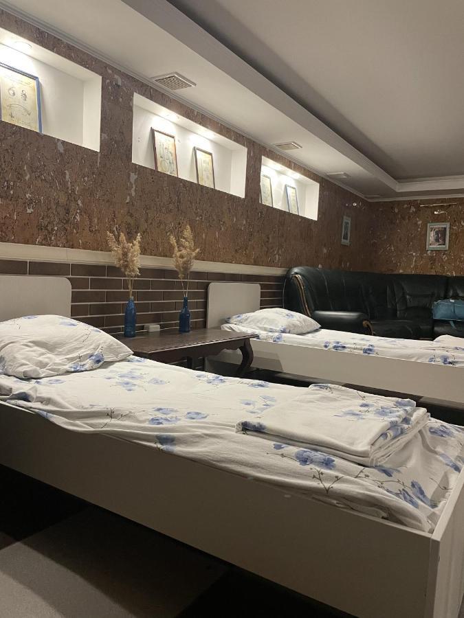 Mang'O Hostel Актау Екстериор снимка