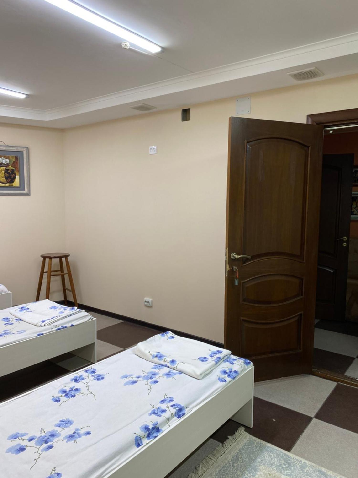 Mang'O Hostel Актау Екстериор снимка